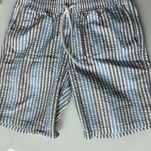 JCREW 6" SEERSUCKER SWIM TRUNK
- NWT, Item AK875, Size: Small